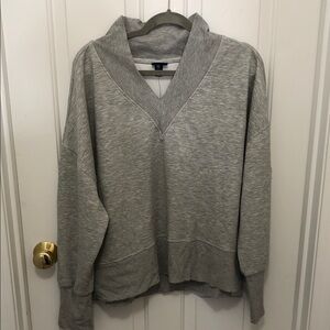 NWT Scoop Scuba Gray V-Neck Women's sweatshirt